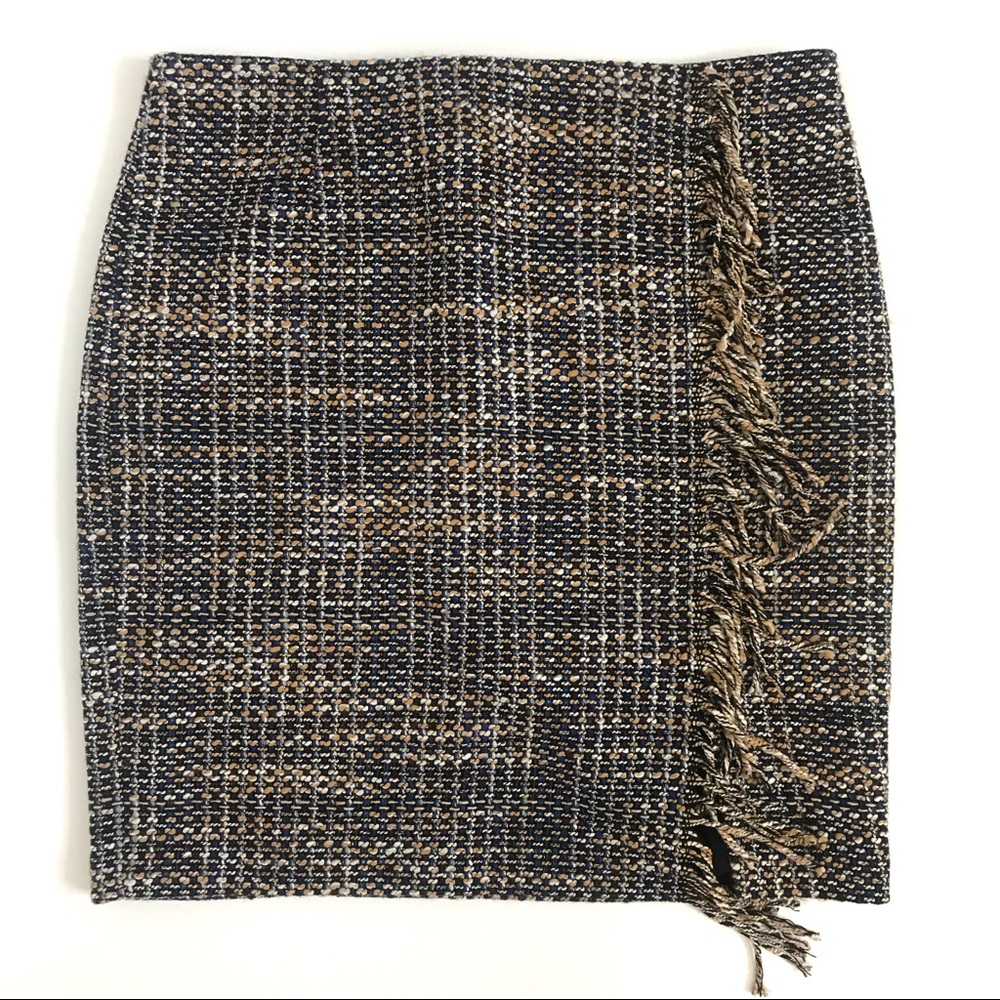 Halogen fringe skirt size 14
